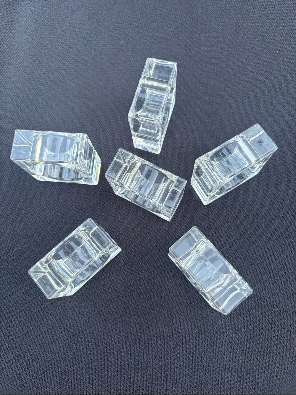 Set of 6 Clear Acrylic Lucite-Style Napkin Rings – Hollywood Regency - MCM - Picture 3 of 4